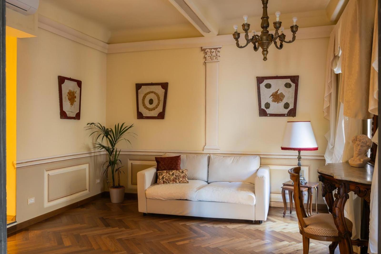 Hotel Palazzo Lari Sarzana Exterior foto